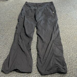 COPY - Lululemon dance studio pant